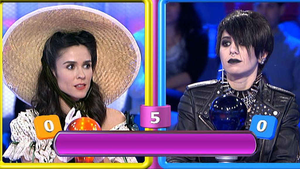 Christian es Willy Wonka, Alba Lago, Escarlata O’Hara; Santi Rodríguez es en Don Quijote, Felisuco, 'El Padrino' y Natalia de OT, Lisbeth Salander, de 'Millennium'