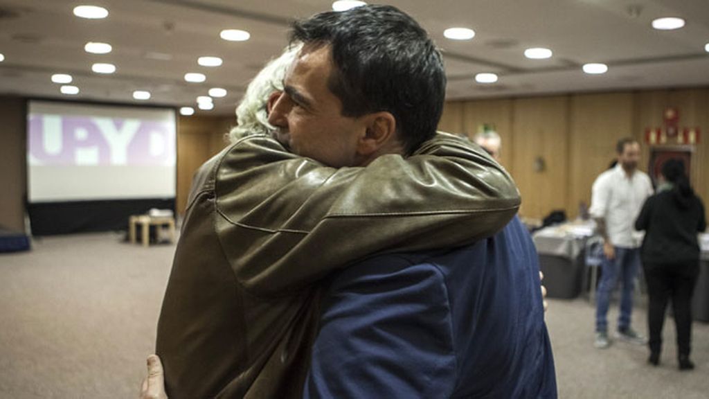 Herzog llega al hotel donde asistirá al reencuentro