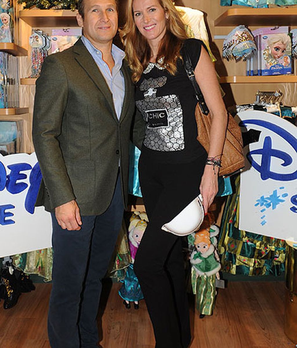 Shakira yMireia Canalda: niños por un día en la nueva tienda Disney en Barcelona