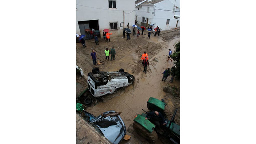 Caos en las calles e Villanueva del Rosario