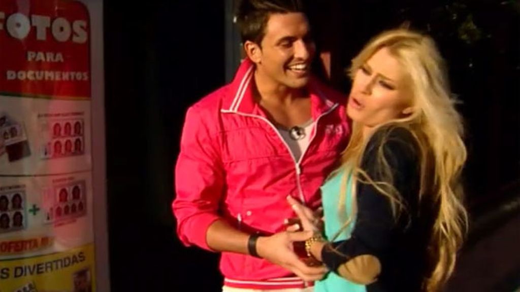 Ainhoa y Victor se besan