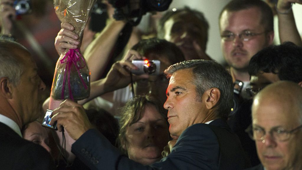 George Clooney y Stacy Kleiber, fotografiados juntos pero no revueltos