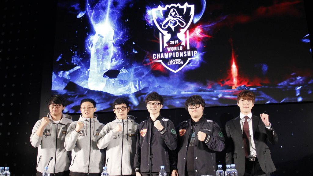 ‘Galería de fotos del ambientazo que hay en el evento, dentro y fuera del estadio.’