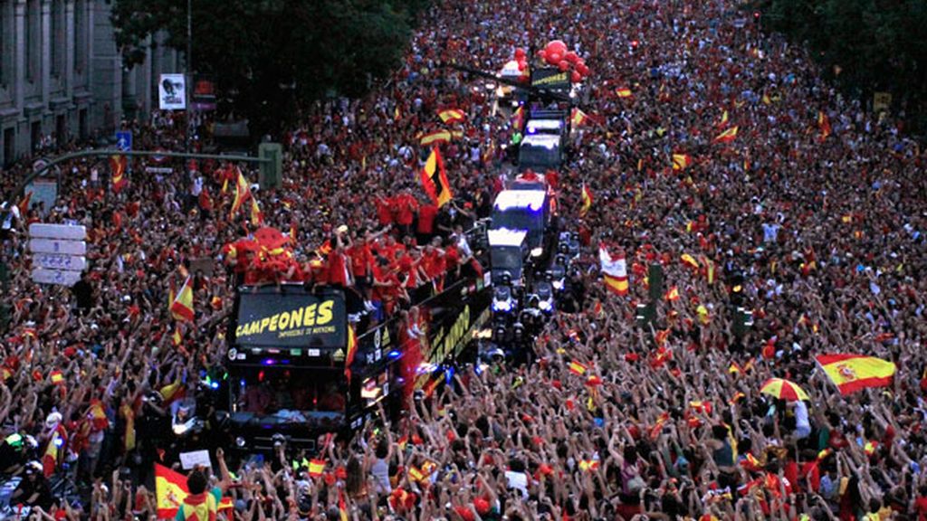 2010: Iniesta nos borda la primera estrella en el pecho