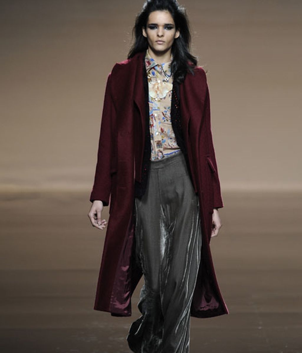 Ailanto: flores y mariposas en otoño