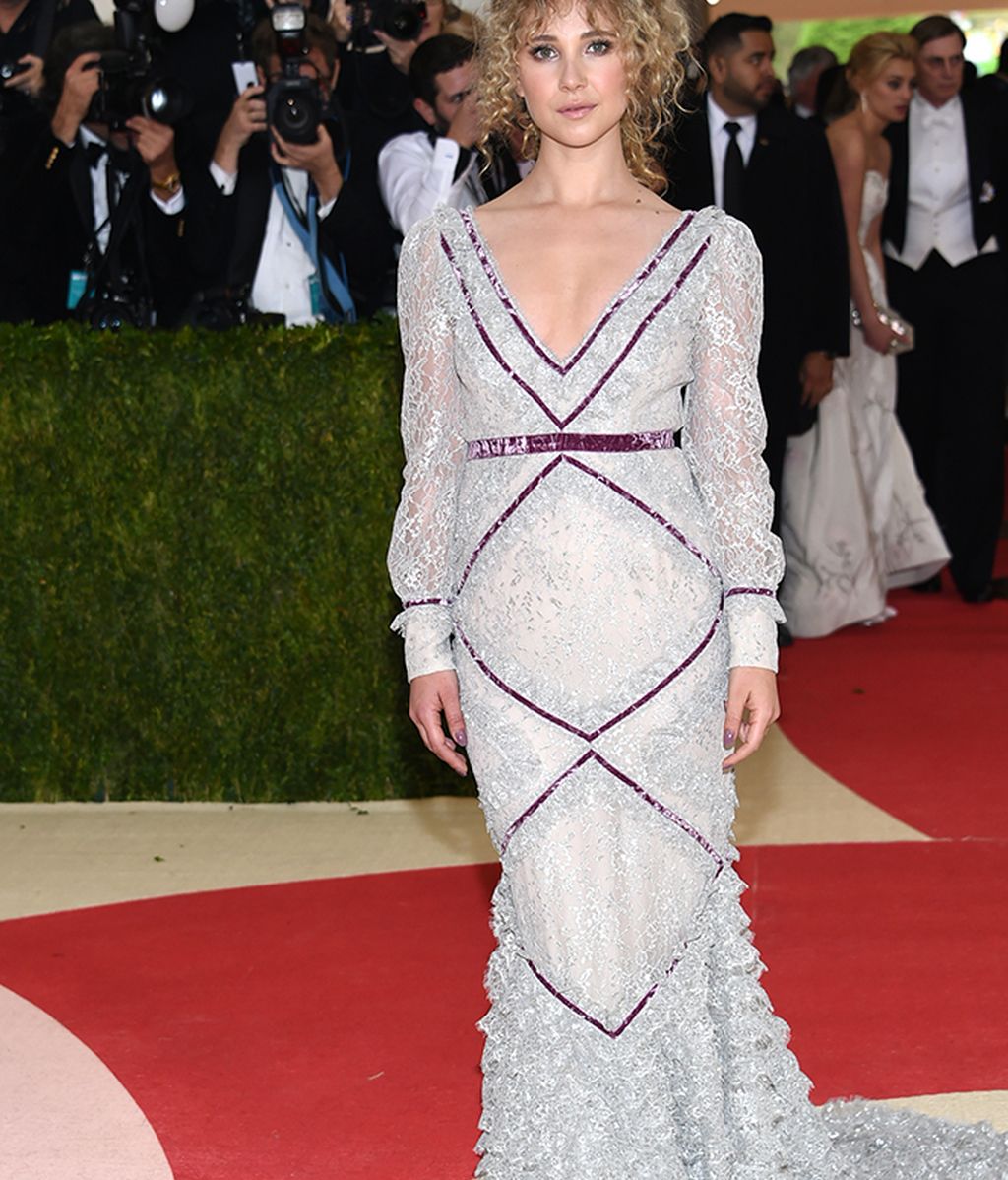 Juno Temple con vestido de Erdem