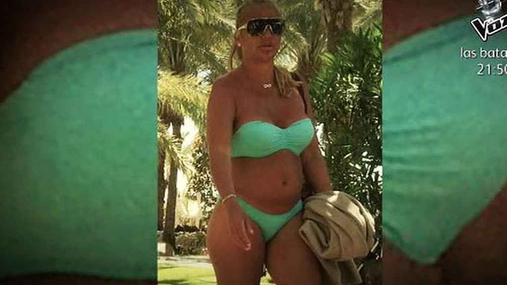 La copresentadora se derritió al sol acompañado de su hija