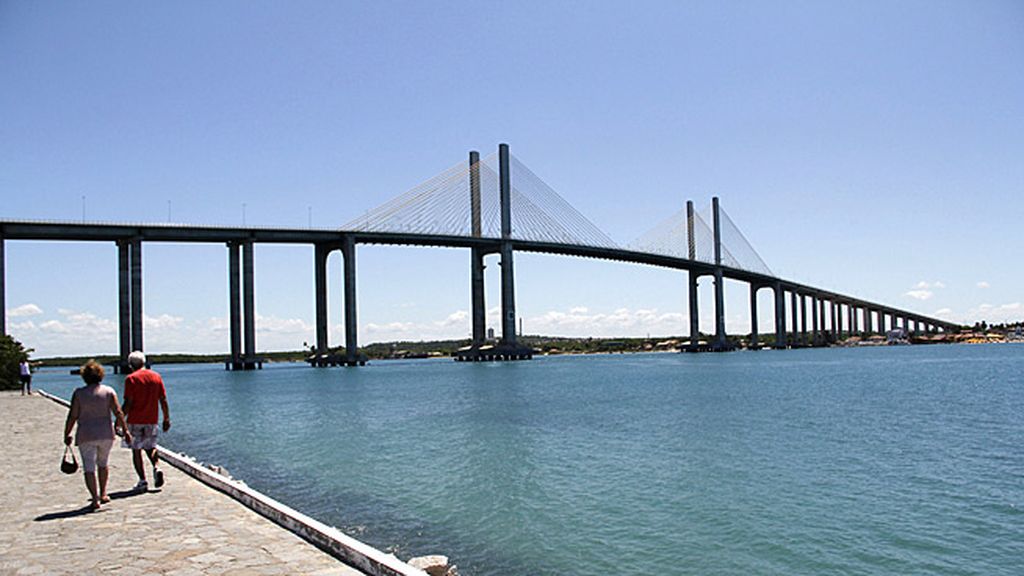 El puente Newton Navarro, joya arquitectónica de Natal