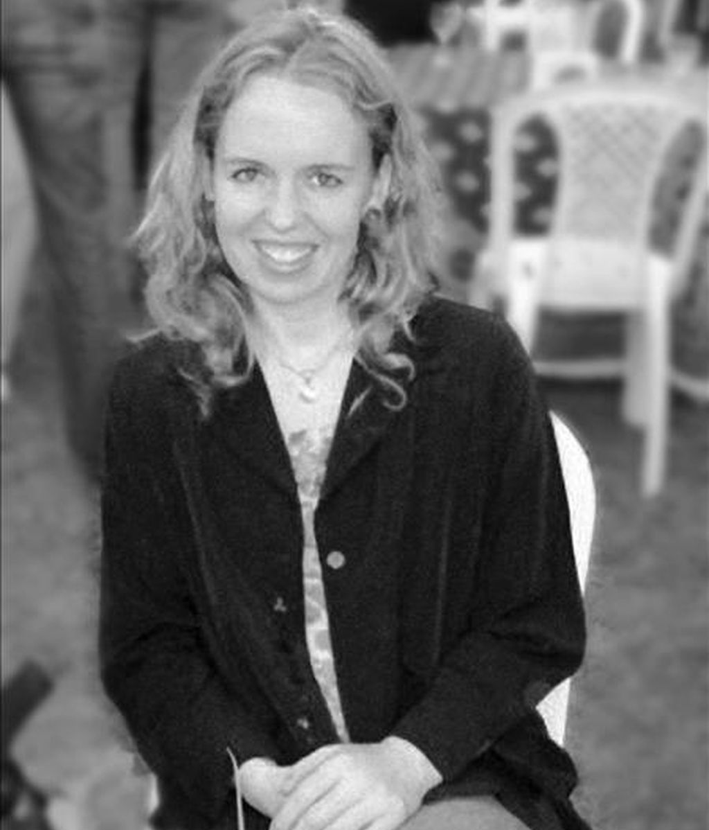 Imagen sin fechar faciltiada por la Oficina de Exteriores y de la Commonwealth, (FCO, siglas en inglés), hoy, sábado, 9 de octubre de 2010, que muestra a la cooperante Linda Norgrove. Norgrove, secuestrada en Afganistán el pasado 26 de septiembre, murió anoche a manos de sus captores durante una operación militar para rescatarla, informó hoy el ministro de Asuntos Exteriores del Reino Unido, William Hague. EFE Imagen sin fechar faciltiada por la Oficina de Exteriores y de la Commonwealth, (FCO, siglas en inglés), hoy, sábado, 9 de octubre de 2010, que muestra a la cooperante Linda Norgrove. Norgrove, secuestrada en Afganistán el pasado 26 de septiembre, murió anoche a manos de sus captores durante una operación militar para rescatarla, informó hoy el ministro de Asuntos Exteriores del Reino Unido, William Hague. EFE