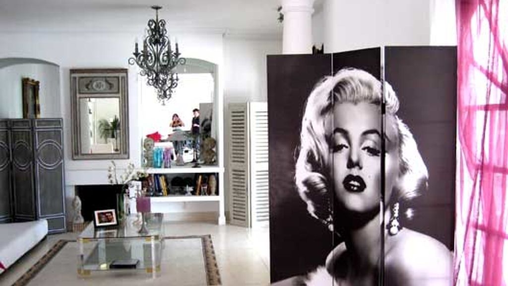 Nos colamos en la mansión de "Sin Tetas no hay Paraíso"