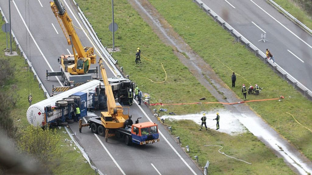 Accidente de un camión en Galicia Accidente de un camión en Galicia