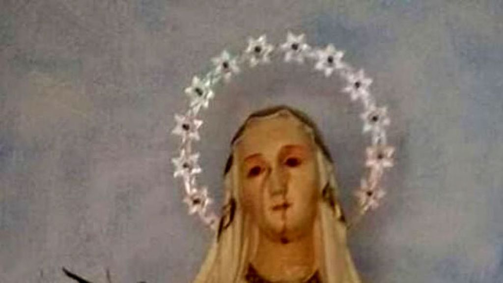 La virgen llora sangre, pero de venado