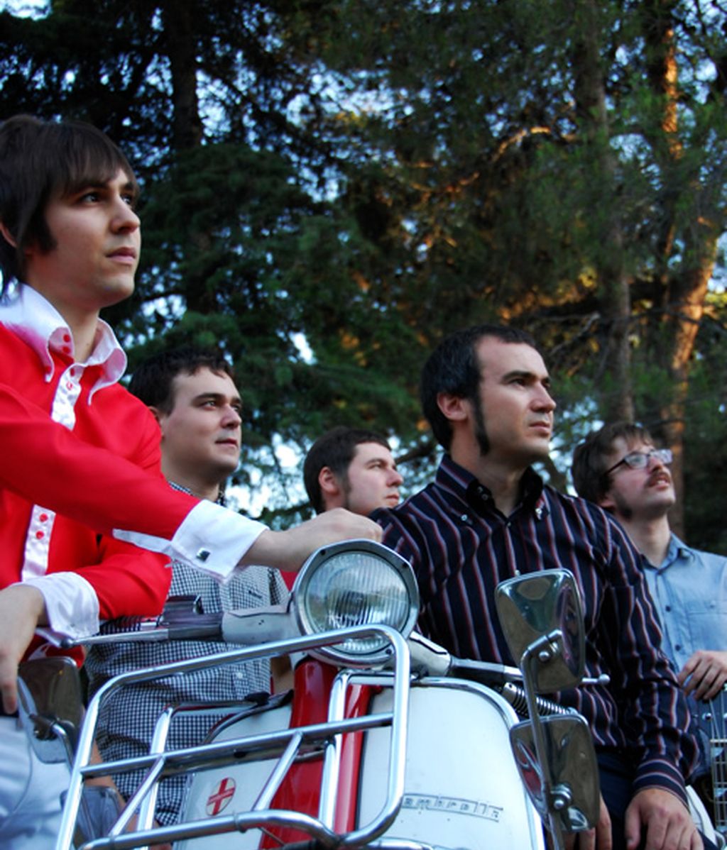 Puro Cuatro. Blow up