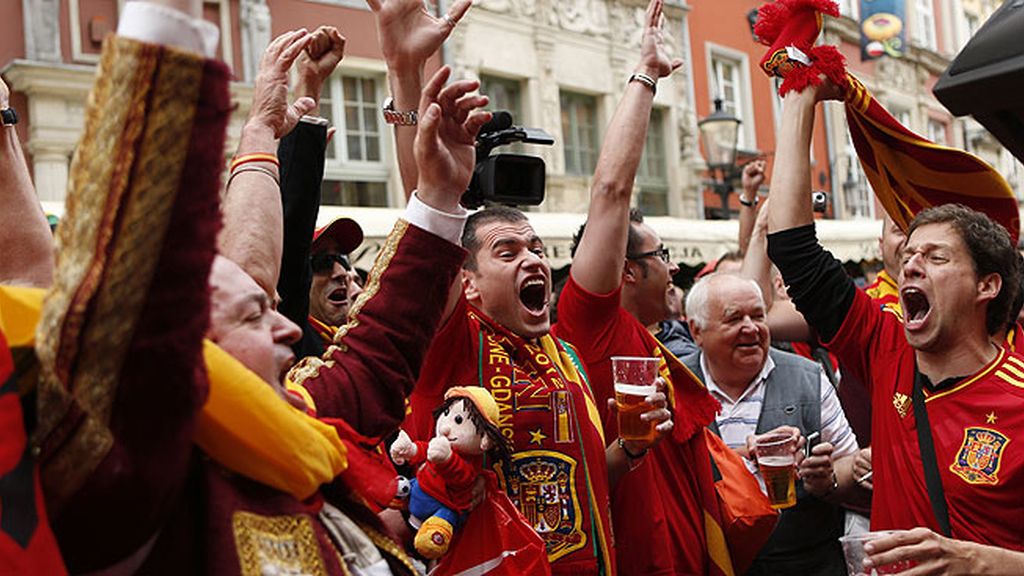 La marea roja ante la afición irlandesa