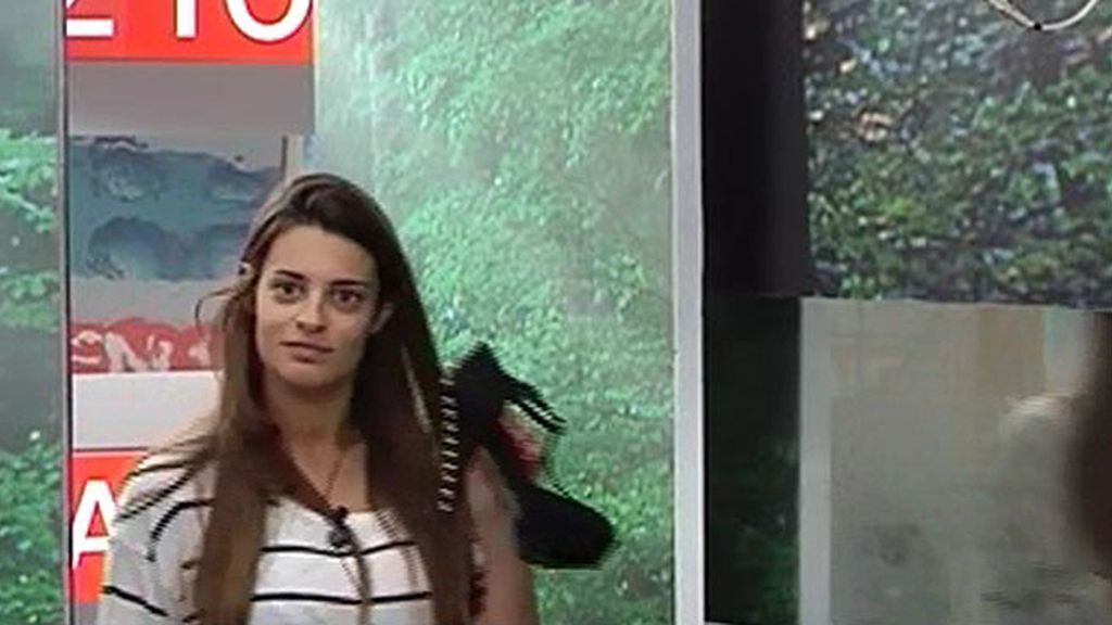 Las concursantes dudan con sus estilismo ¿Qué zapatos? ¿Me pongo medias?