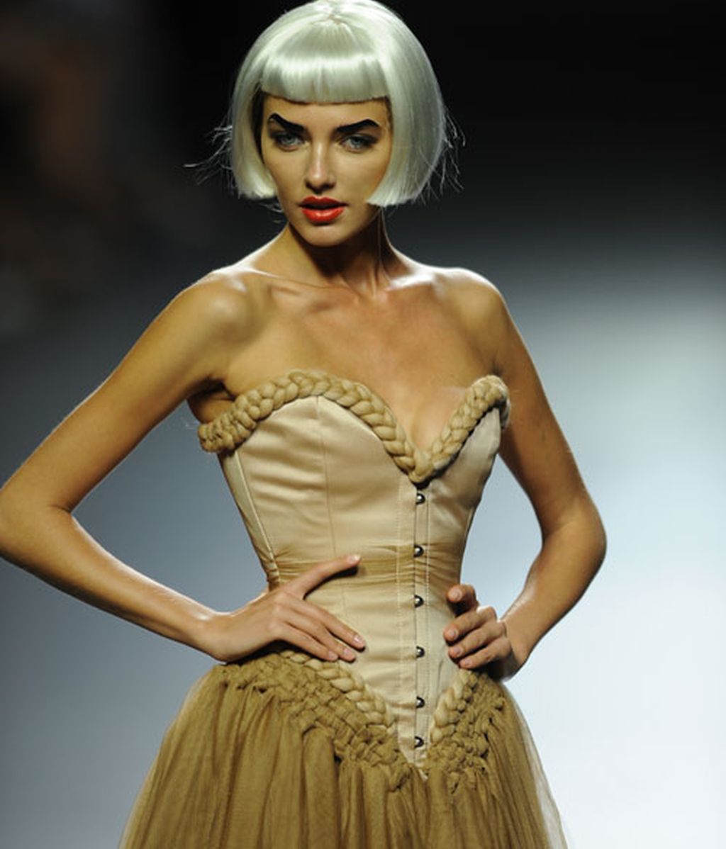 Así son los fetiches de Maya Hansen