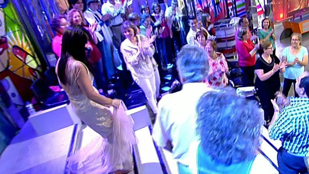 La colaboradora de 'Sálvame' imita su actuación