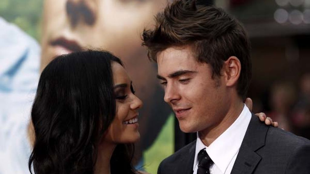 La complicidad de Zac Efron y Vanessa Hudgens frente a las cámaras