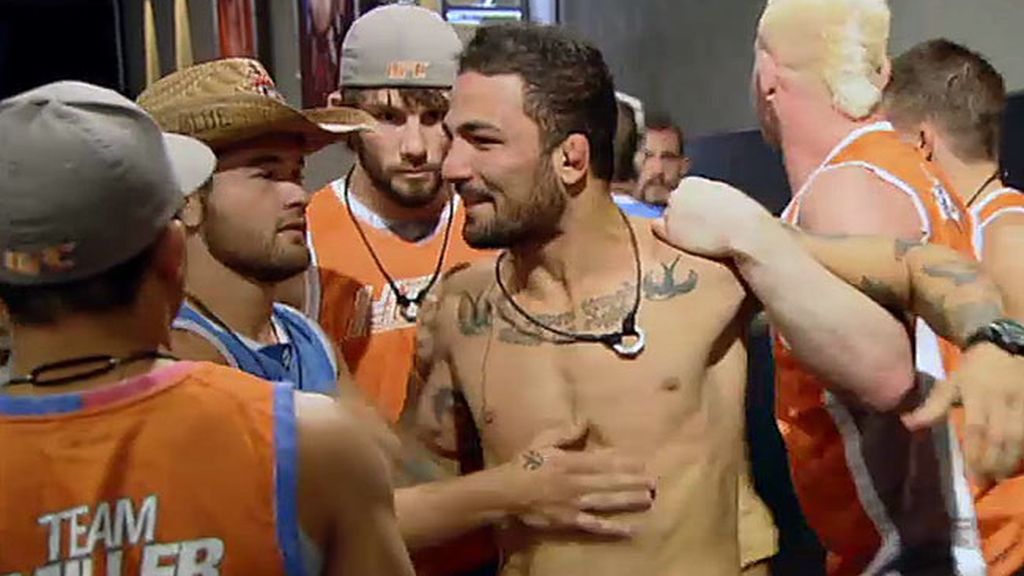 Aspirantes y entrenadores casi llegan a las manos