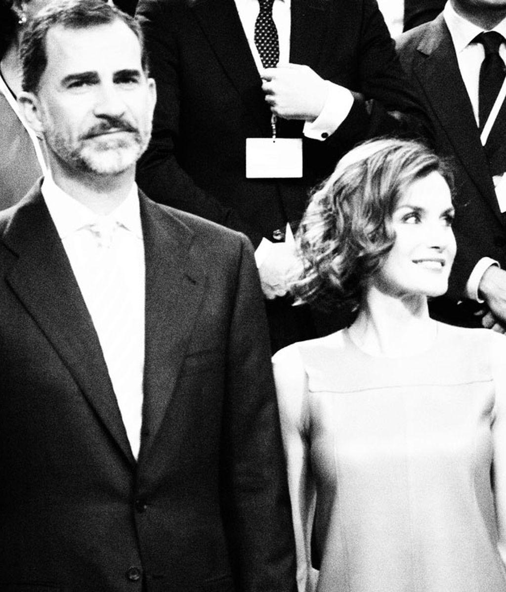 Felipe, sonriente