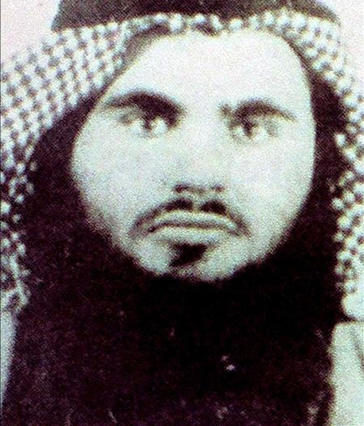Fotografía de archivo sin fechar facilitada por las autoridades jordanas el 21 de junio de 2008 que muestra a Omar abu Omar, también conocido como Abu Qatada, un clérgio musulmán radical. EFE/Archivo