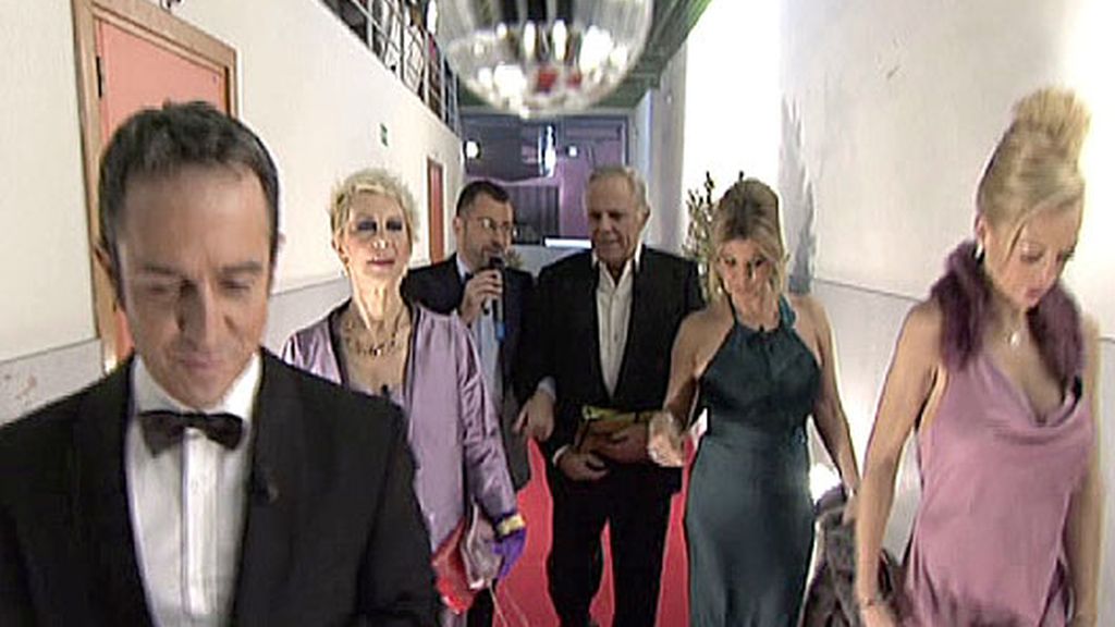 Los colaboradores de 'Sálvame' se engalanan para 'La última cena'