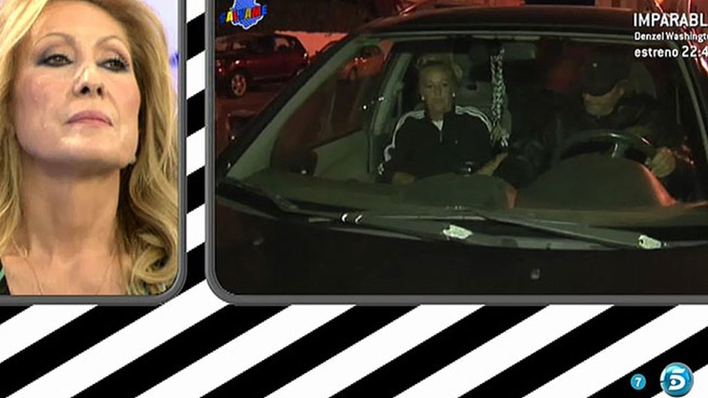 Rosa ve las imágenes de Amador saliendo junto a Marisa de la casa de Chipiona