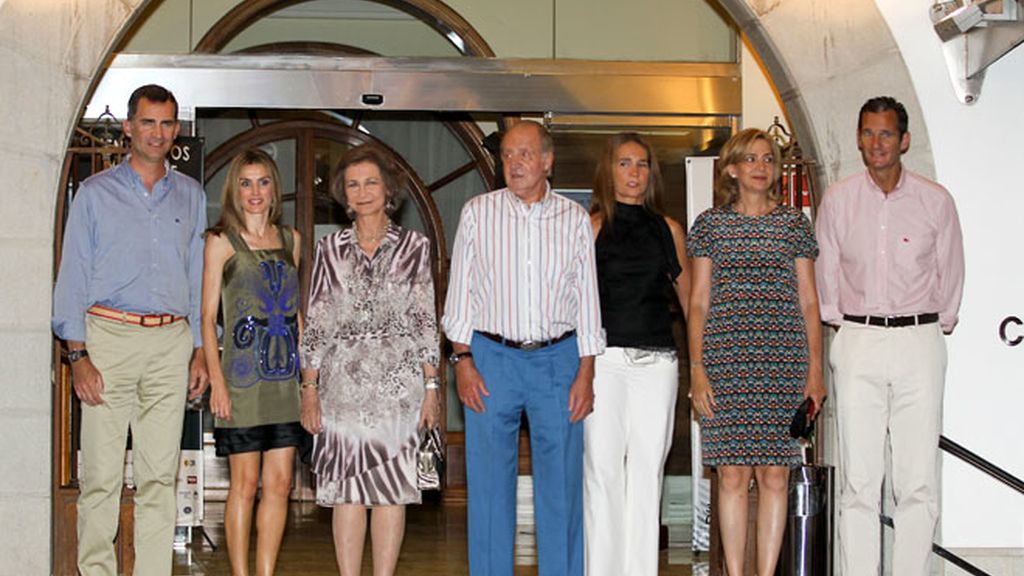 Letizia, minifaldera durante el aniversario de la Copa del Rey