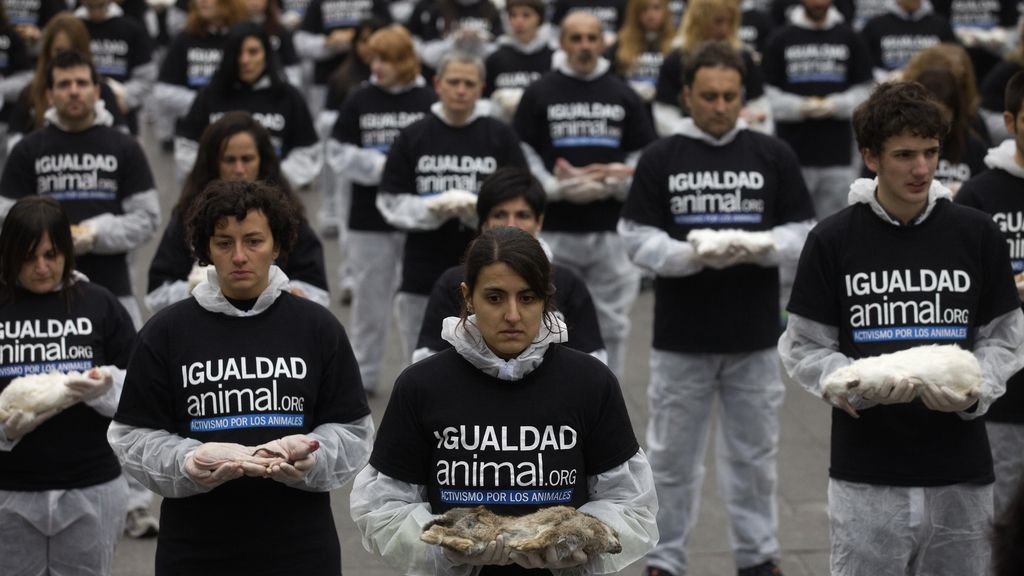 Protestas en pro de los animales en la Puerta del Sol