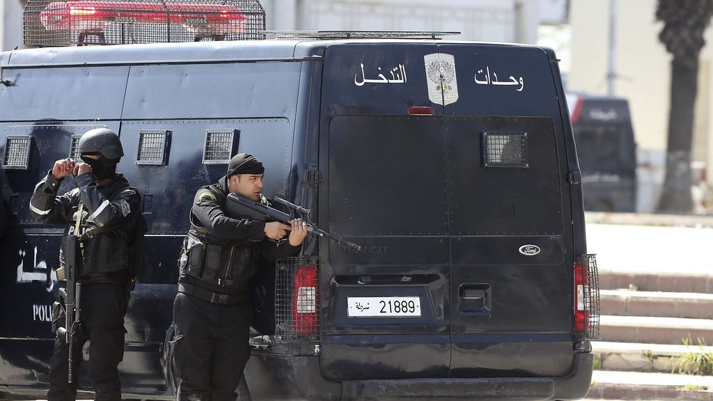 Exteriores del museo del Bardo donde hay decenas de rehenes
