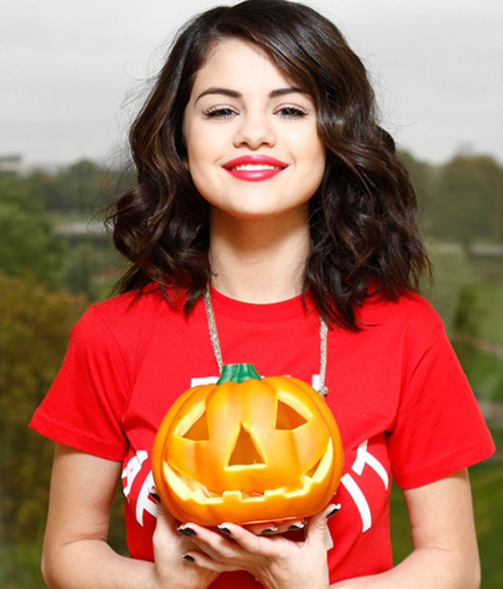 Selena Gómez prepara una buena para Halloween...