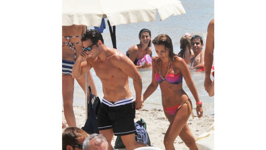 Bustamante y su media naranja, en Ibiza
