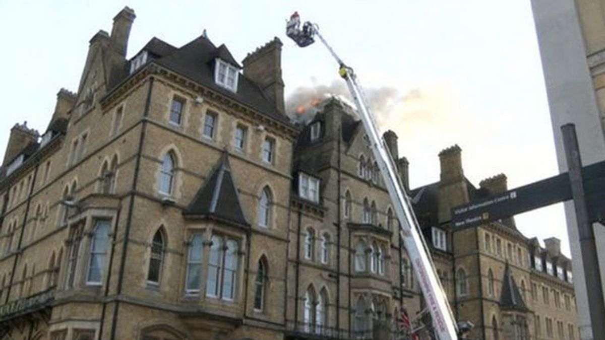 incendio Oxford,incendio hotel,hotel Randolph,carne flambeada