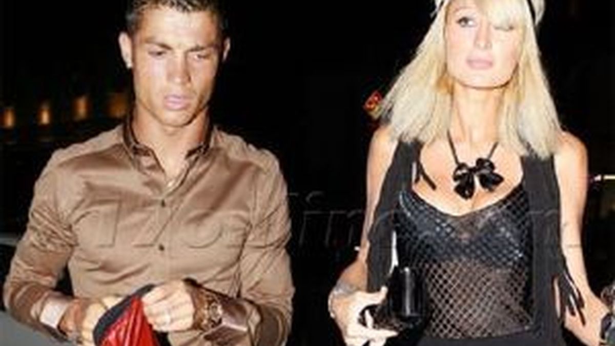 Paris Hilton y Cristiano Ronaldo no serán la pareja del año. Foto: AP