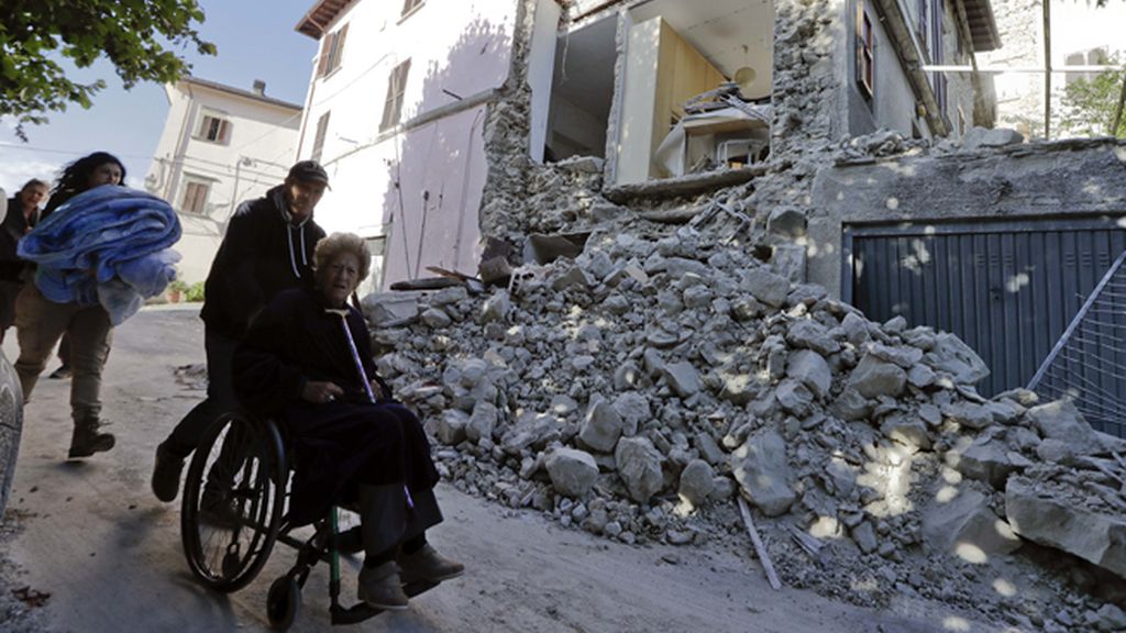 El terremoto de magnitud 6 sorprende a las personas durmiendo
