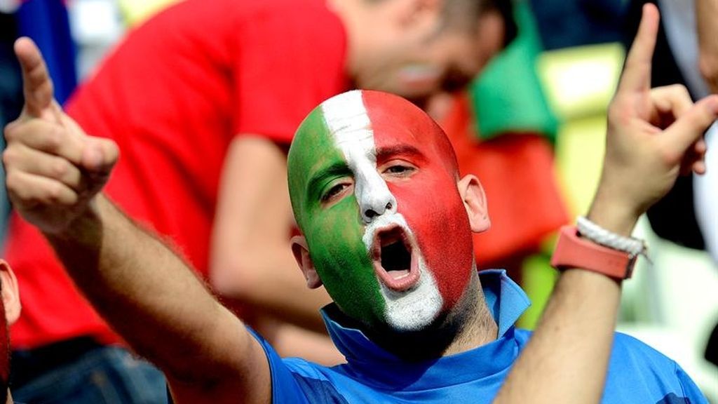 El desafío de España se juega en la grada