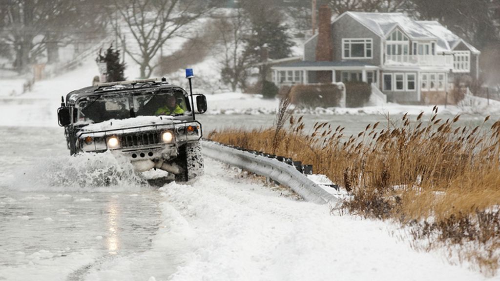 La tempestad de nieve que azota EEUU, en imágenes