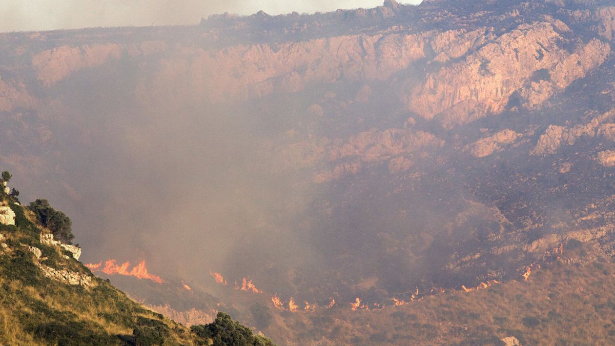 Mallorca lucha contra los primeros incendios de verano