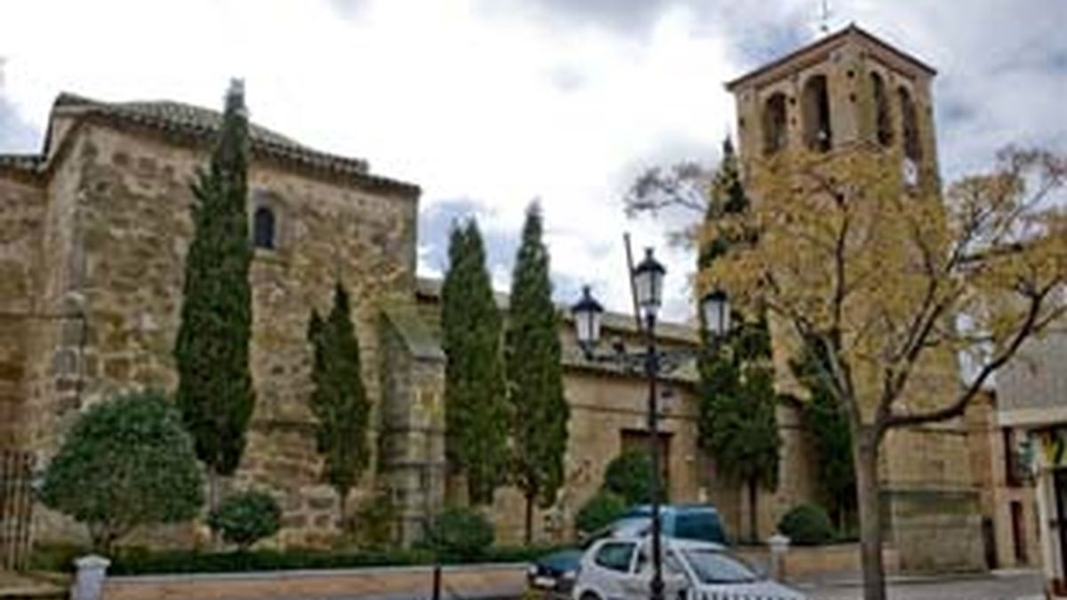 El Arzobispado de Toledo ya ha cesado al párroco. Video: Informativos Telecinco.