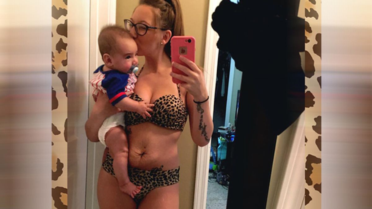 Una madre da una lección 'viral' a quienes se burlaron de su cuerpo en la piscina