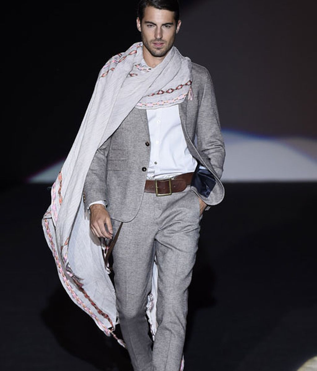 Flecos, plumas y cuero para la mujer más urbana