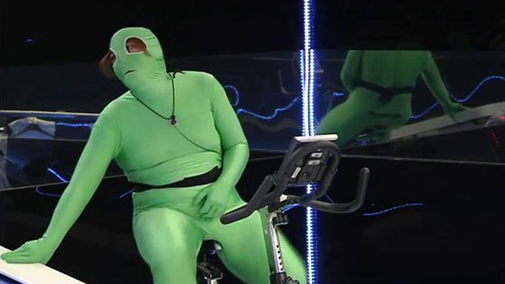 Presume de su disfraz de "marciano"