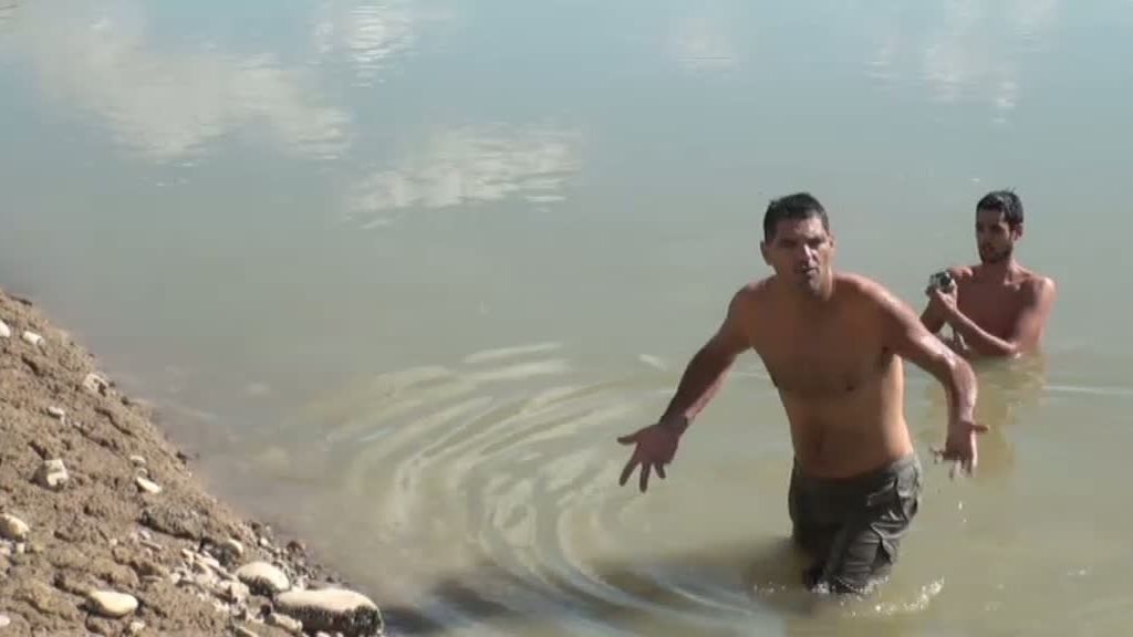 Frank pesca un siluro