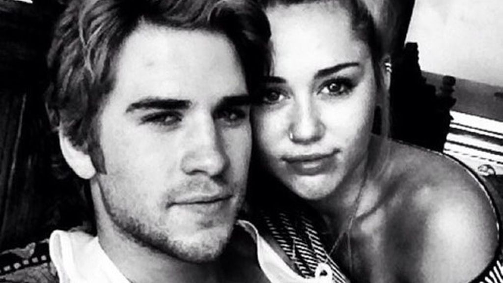 Liam Hemsworth y Miley Cyrus Liam Hemsworth y Miley Cyrus