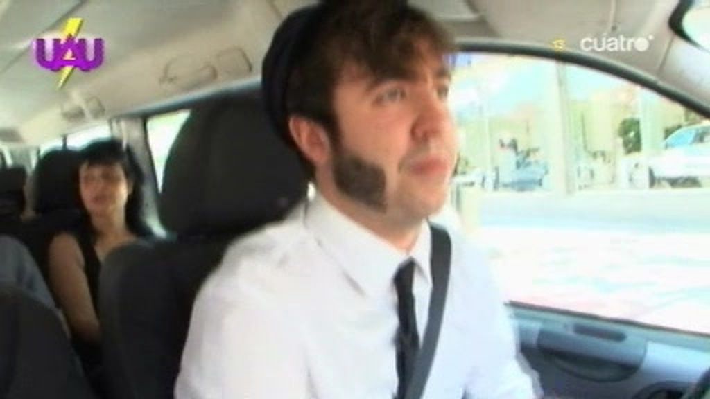 Castelo ayuda a los afectados por la huelga de Metro ejerciendo de taxista