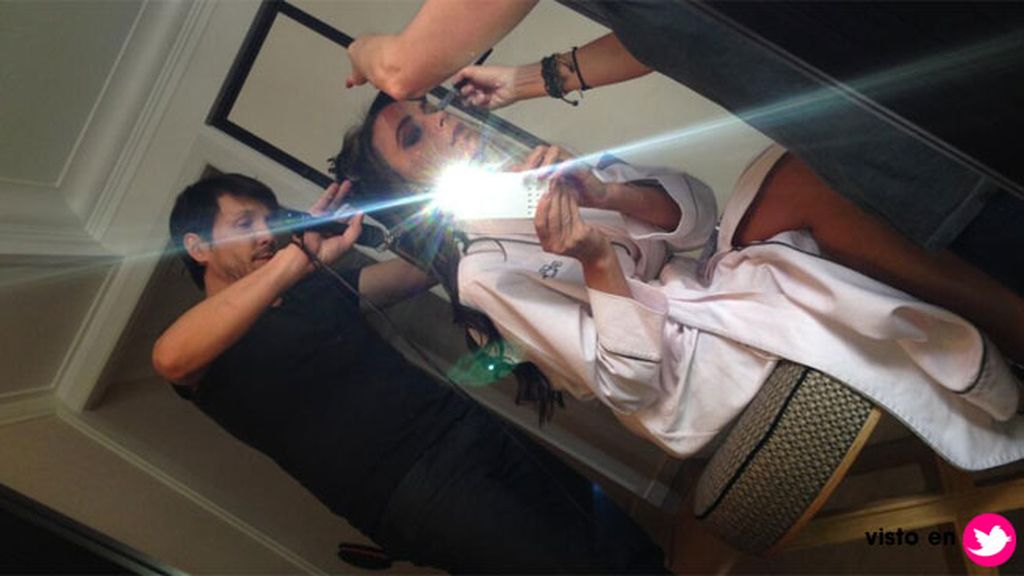 Victoria Beckham preparándose para la gala