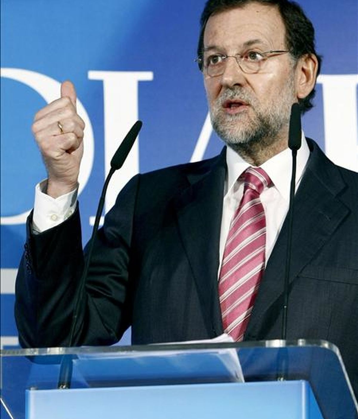 El presidente del PP, Mariano Rajoy, durante su intervención en el Foro de Debate organizado por el Diario Montañés en el Gran Casino del Sardinero, en Santander. EFE