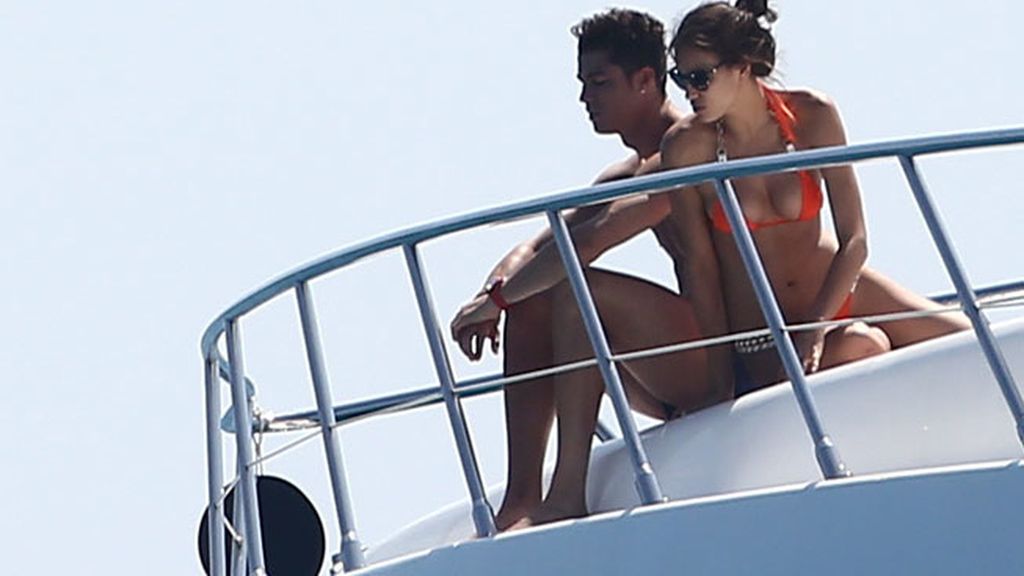 Cristiano Ronaldo,Irina Shayk,vacaciones,Saint-Tropez