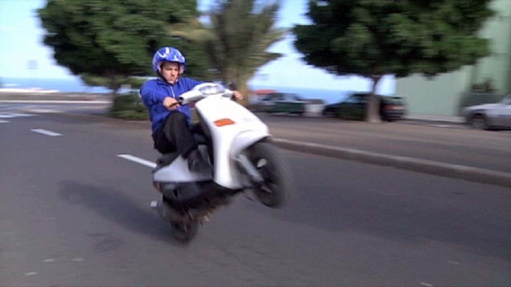 'Callejeros' en el barrio de Añaza en Santa Cruz de Tenerife
