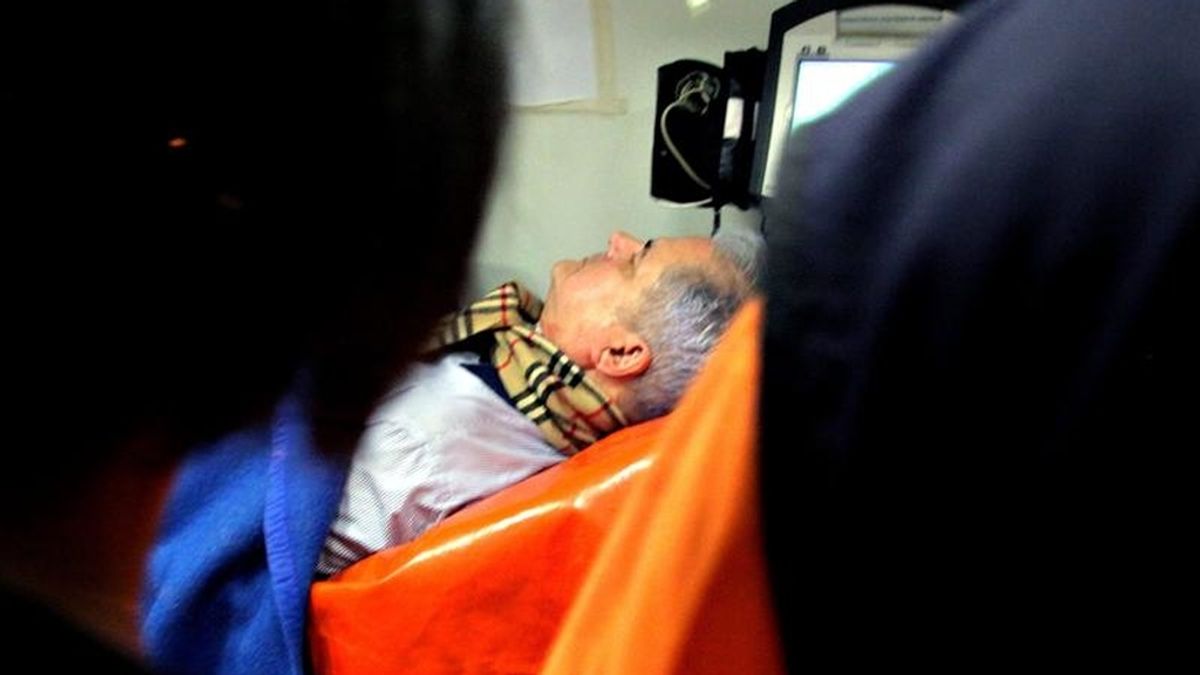 El ex primer ministro rumano intenta suicidarse El ex primer ministro rumano intenta suicidarse